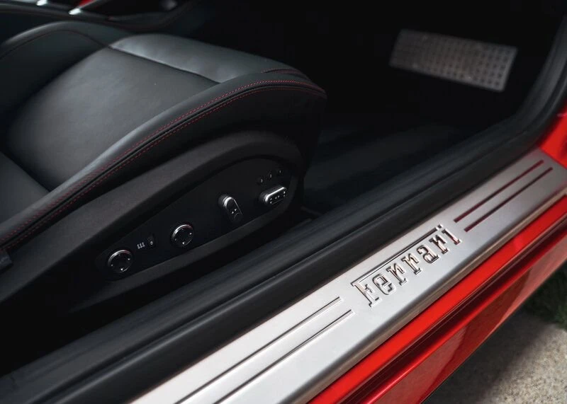 2014 Ferrari FF - Image 25 of 31