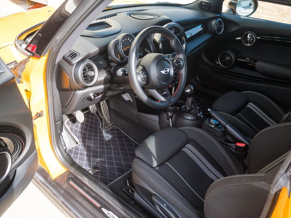 2014 Mini Mini John Cooper Works 2nd Gen - Image 10 of 31