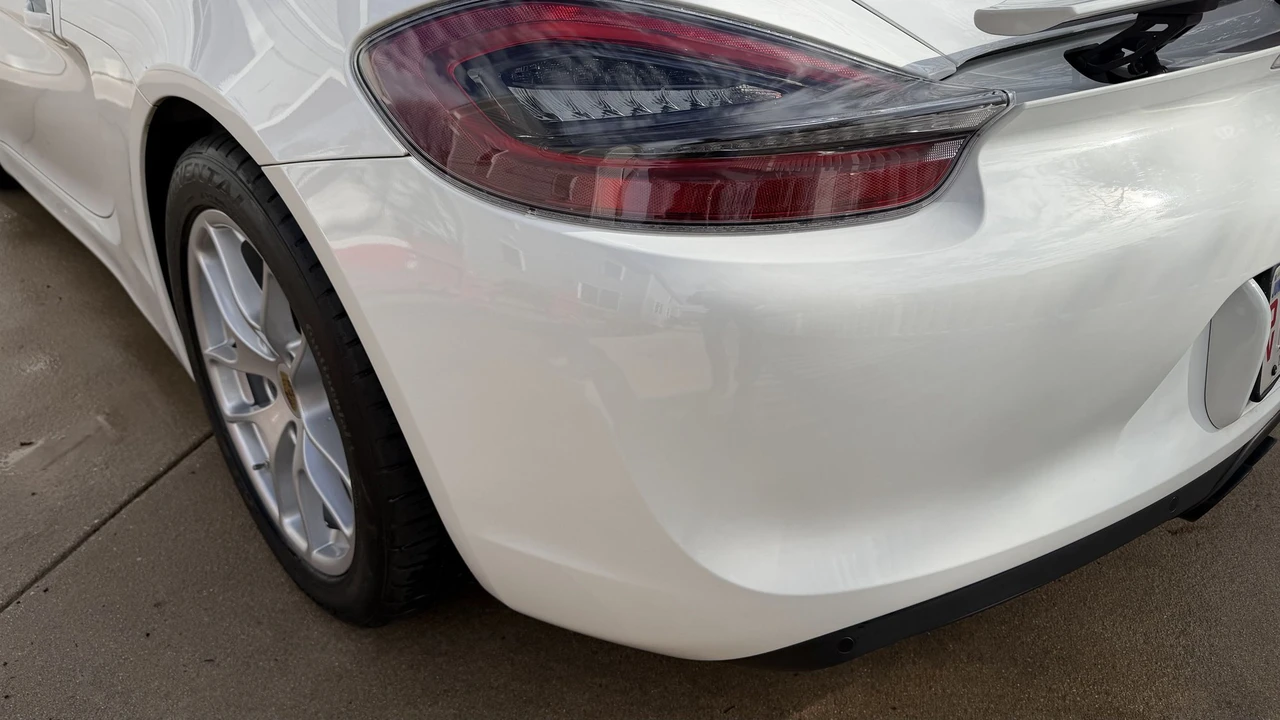 2014 Porsche 981 Cayman - Image 9 of 31