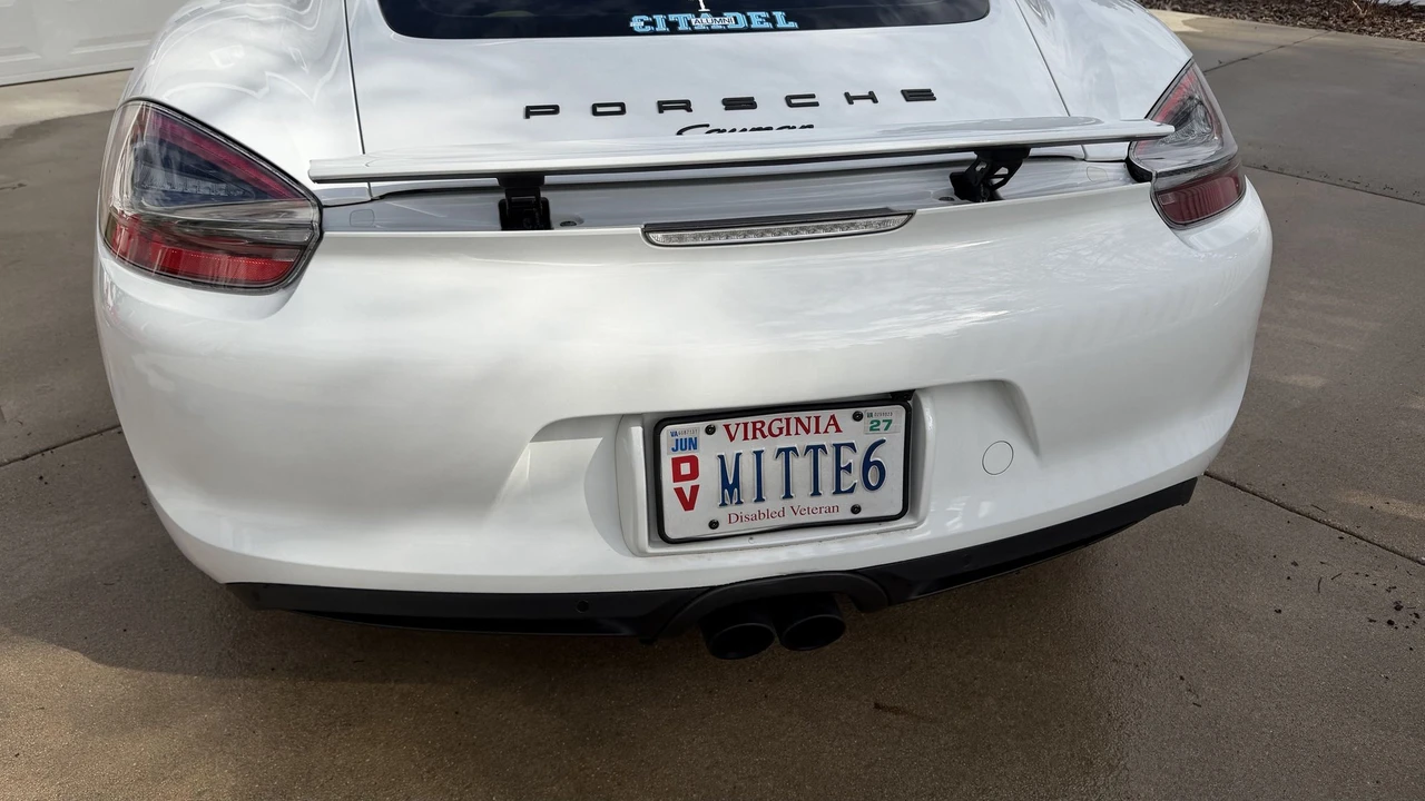 2014 Porsche 981 Cayman - Image 10 of 31