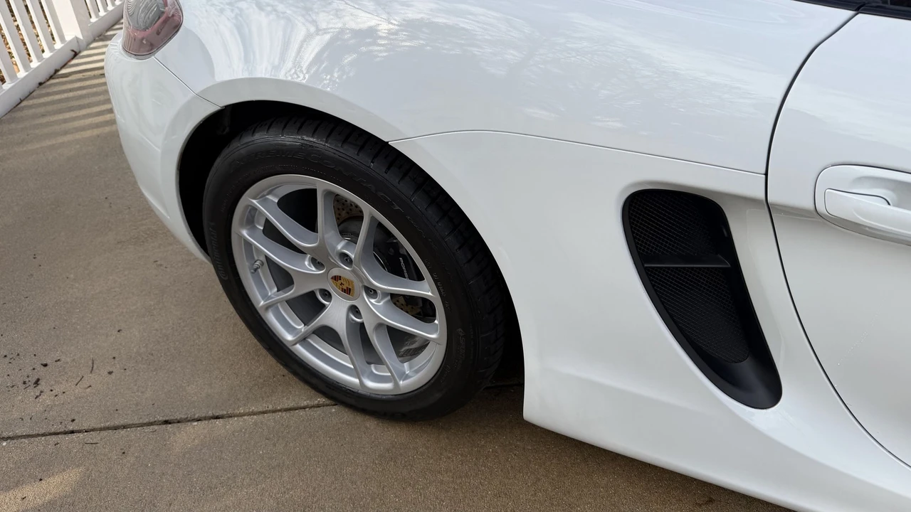 2014 Porsche 981 Cayman - Image 11 of 31