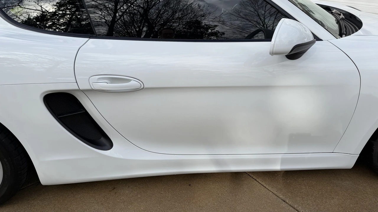 2014 Porsche 981 Cayman - Image 12 of 31