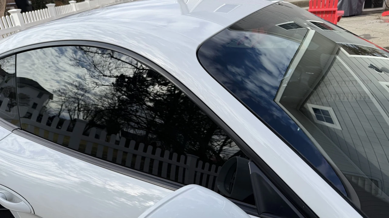 2014 Porsche 981 Cayman - Image 14 of 31