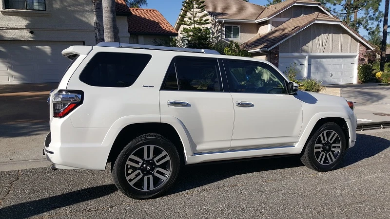 2015 Toyota 4Runner 5th Gen - Image 2 of 9