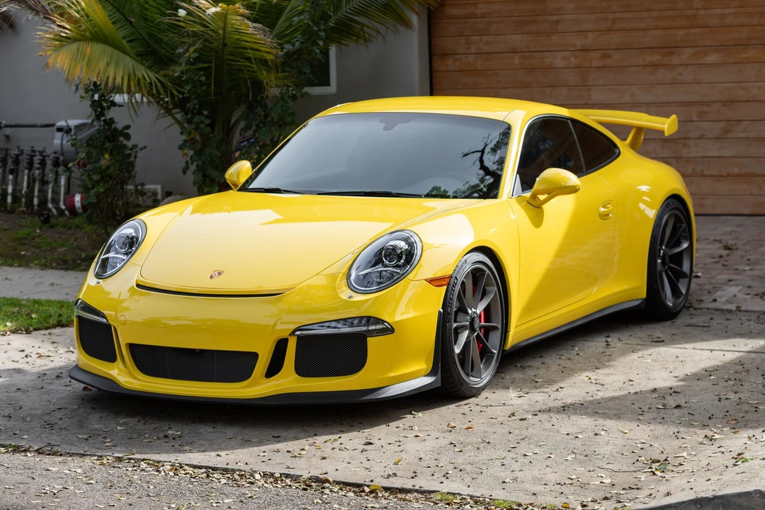 2015 Porsche 991 GT3 - Image 2 of 7