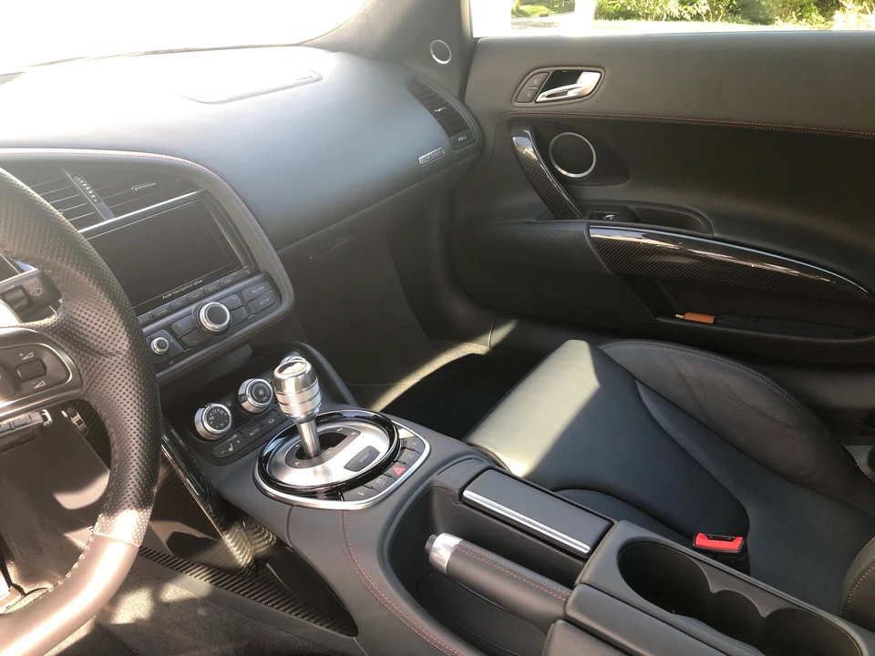 2015 Audi 42 R8 - Image 16 of 17