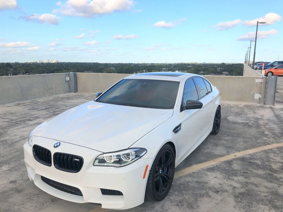 2015 BMW F10 M5 - Image 2 of 13