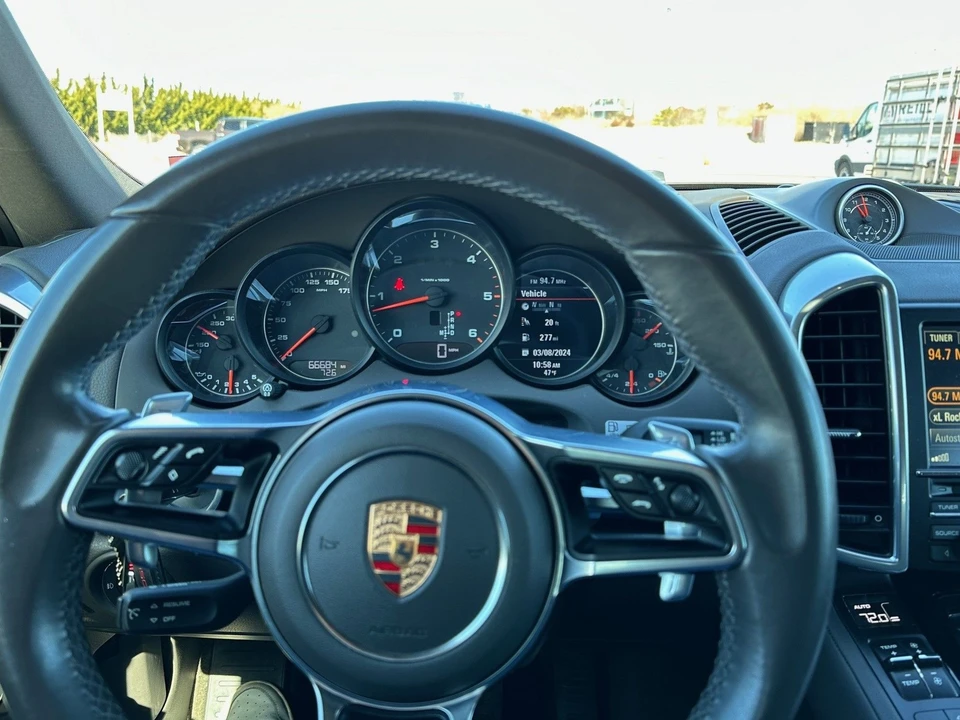 2015 Porsche 958 Cayenne Diesel - Image 21 of 31