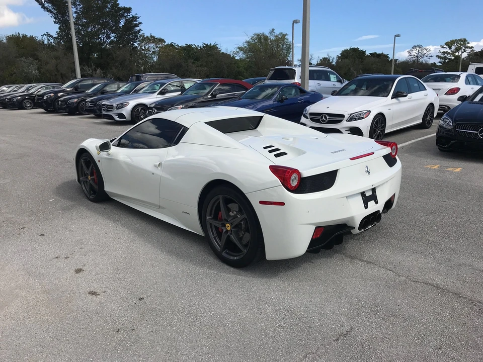 2015 Ferrari 458 Spider - Image 3 of 16