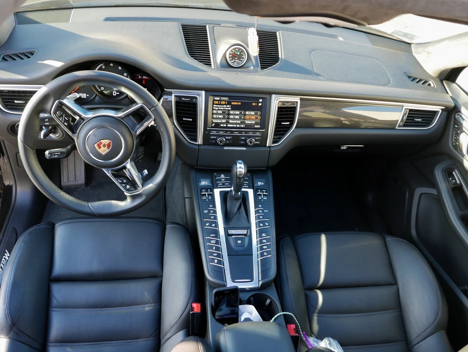 2015 Porsche Macan Turbo - Image 5 of 13