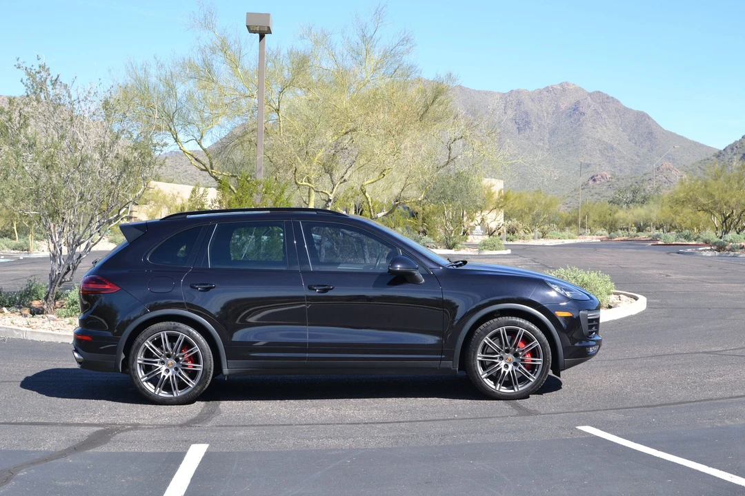 2015 Porsche 958 Cayenne Turbo - Image 6 of 13