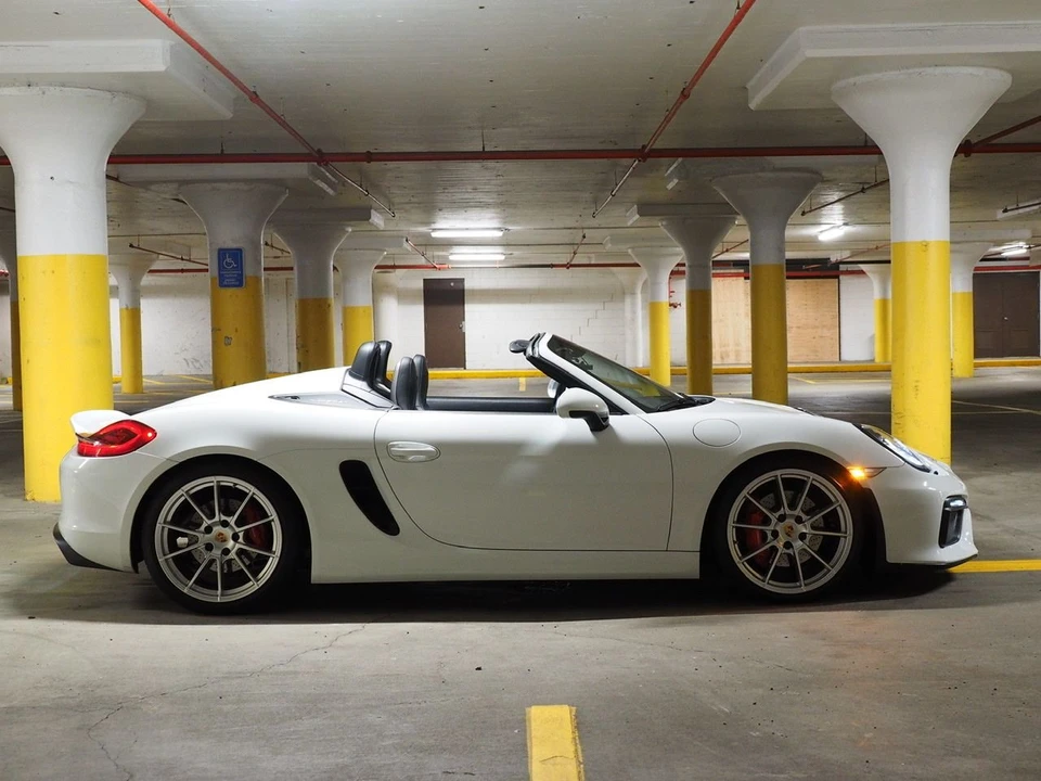 2016 Porsche 981 Boxster Spyder - Image 4 of 11