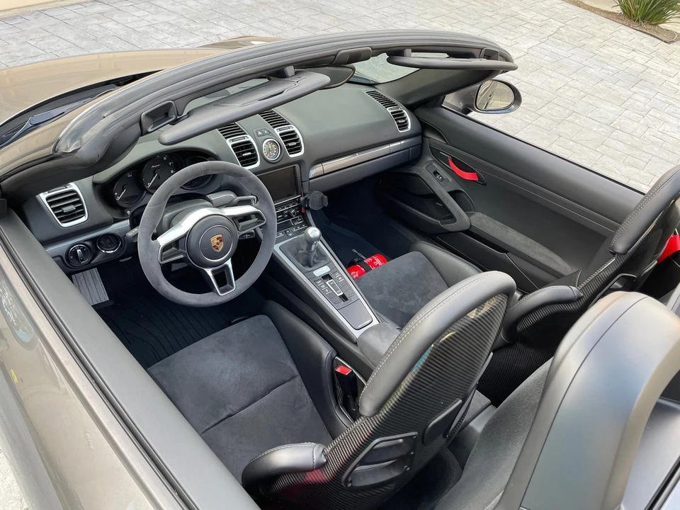 2016 Porsche 981 Boxster Spyder - Image 7 of 14