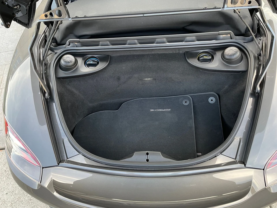 2016 Porsche 981 Boxster Spyder - Image 14 of 14