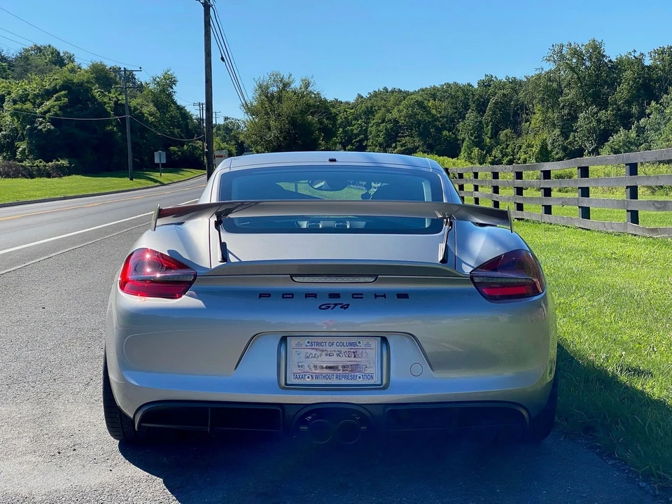 2016 Porsche 981 Cayman GT4 - Image 4 of 31