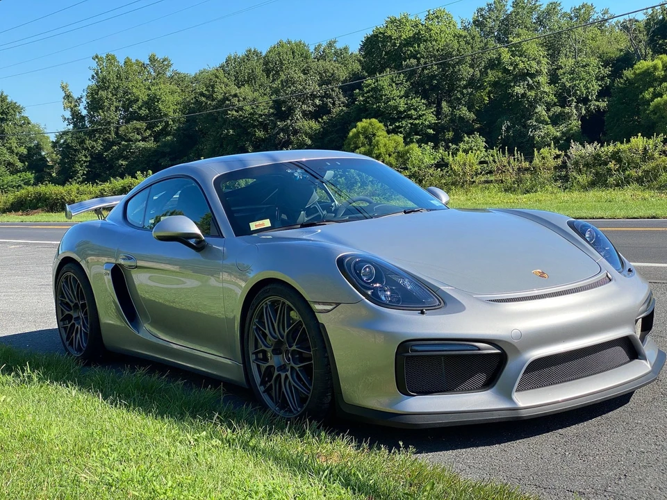 2016 Porsche 981 Cayman GT4 - Image 6 of 31