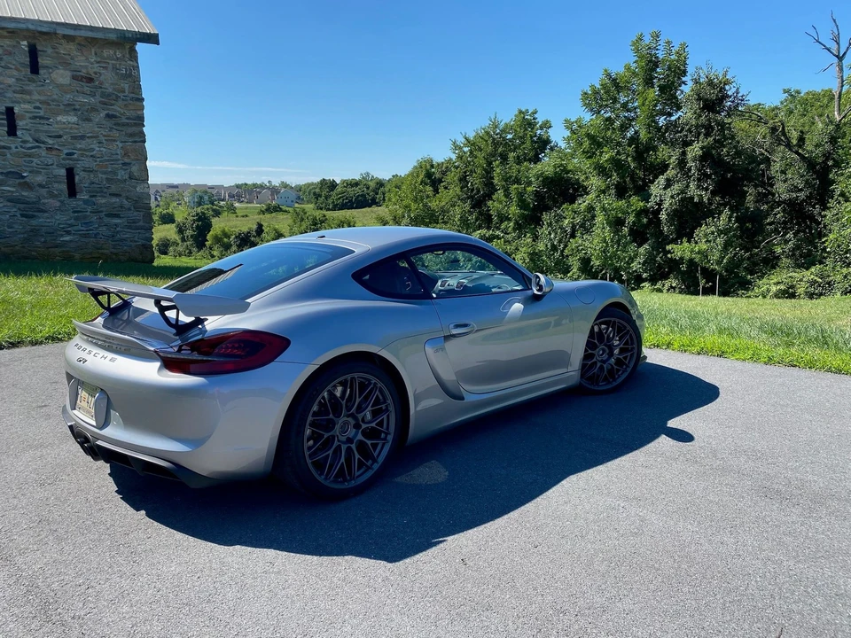 2016 Porsche 981 Cayman GT4 - Image 30 of 31