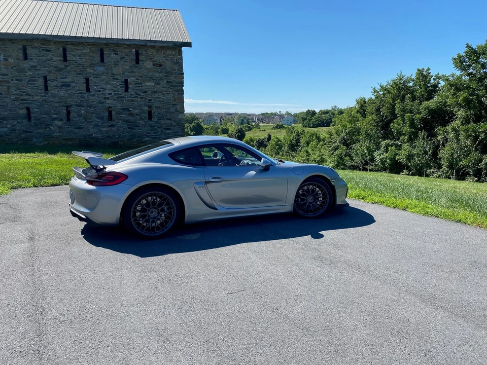 2016 Porsche 981 Cayman GT4 - Image 31 of 31