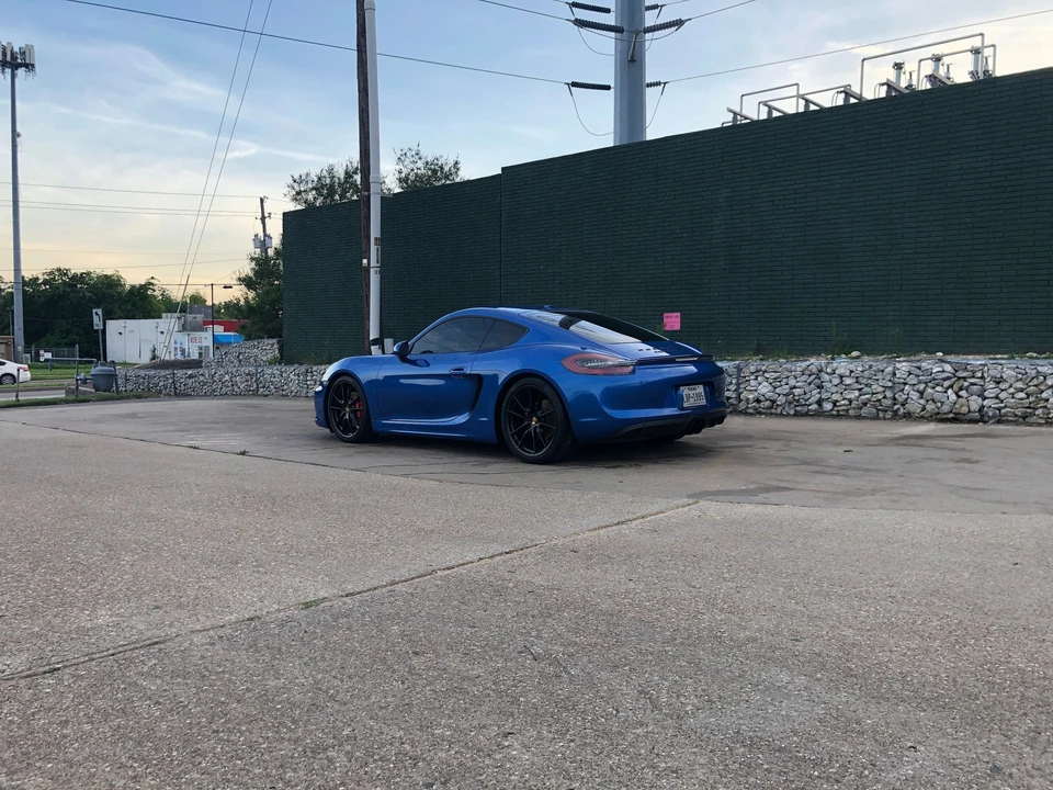 2016 Porsche 981 Cayman GTS - Image 9 of 31