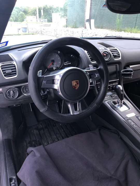 2016 Porsche 981 Cayman GTS - Image 29 of 31