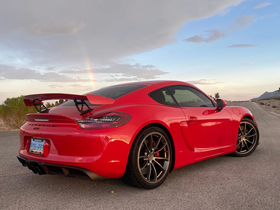 2016 Porsche 981 Cayman GT4 - Image 2 of 13