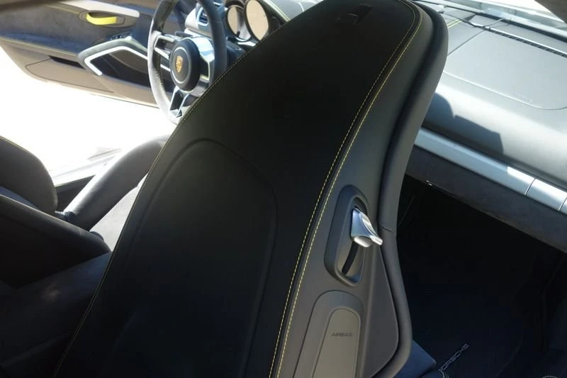 2016 Porsche 981 Cayman GT4 - Image 12 of 23