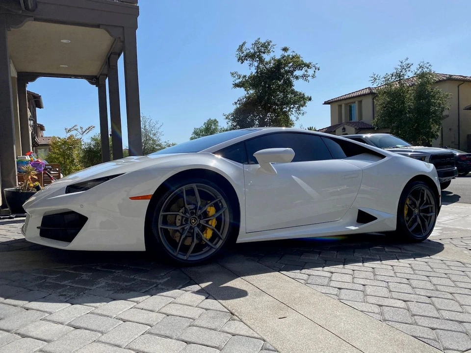 2016 Lamborghini Huracan LP580-2 - Image 3 of 31