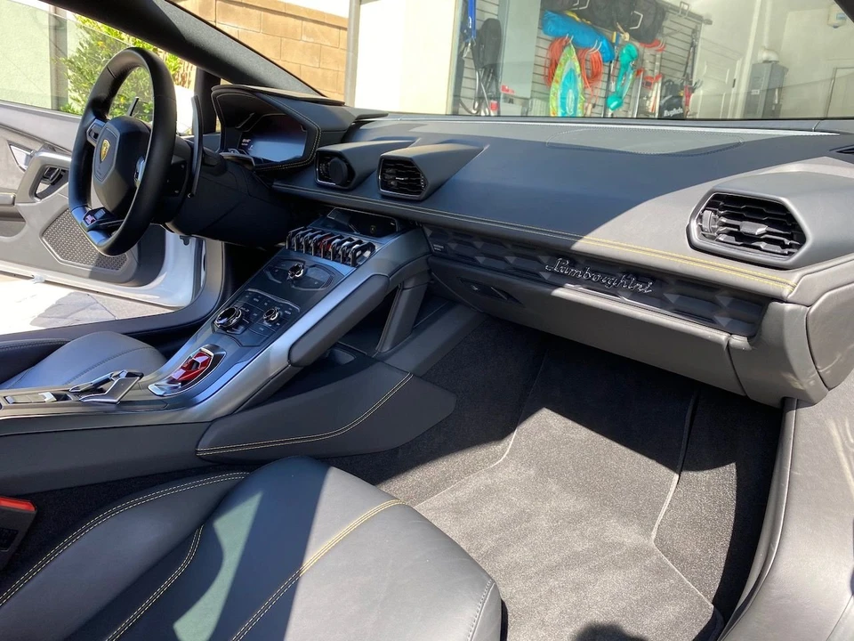 2016 Lamborghini Huracan LP580-2 - Image 15 of 31