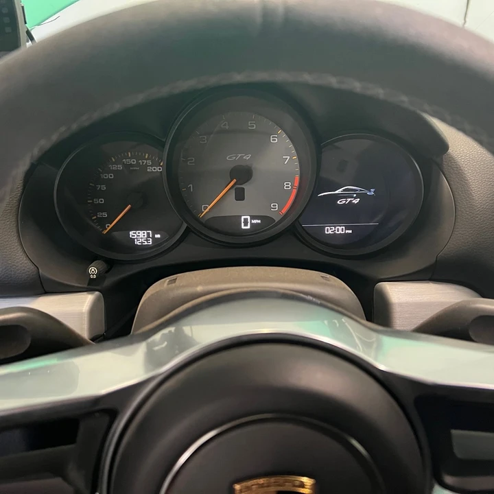 2016 Porsche 981 Cayman GT4 - Image 2 of 18