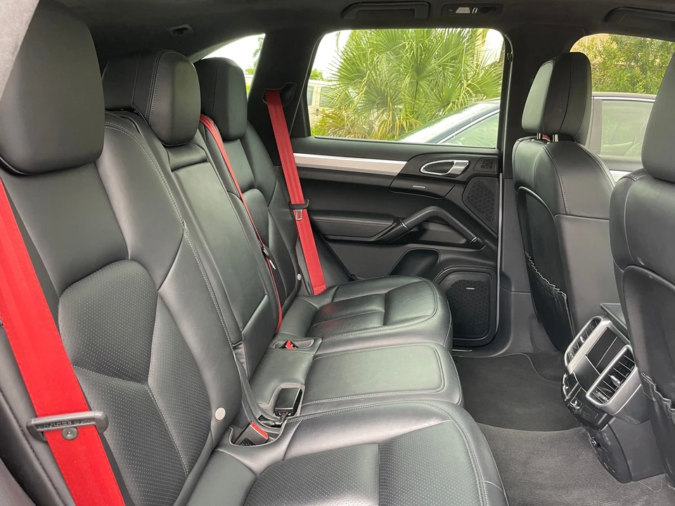 2016 Porsche 958 Cayenne GTS - Image 13 of 16