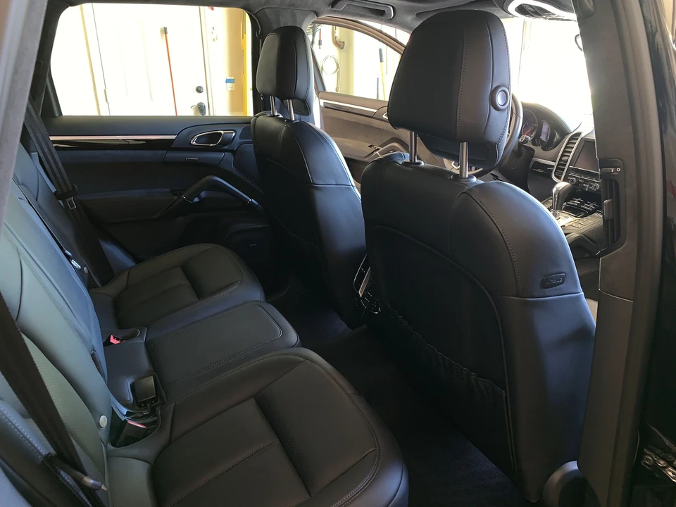 2016 Porsche 958 Cayenne GTS - Image 9 of 21