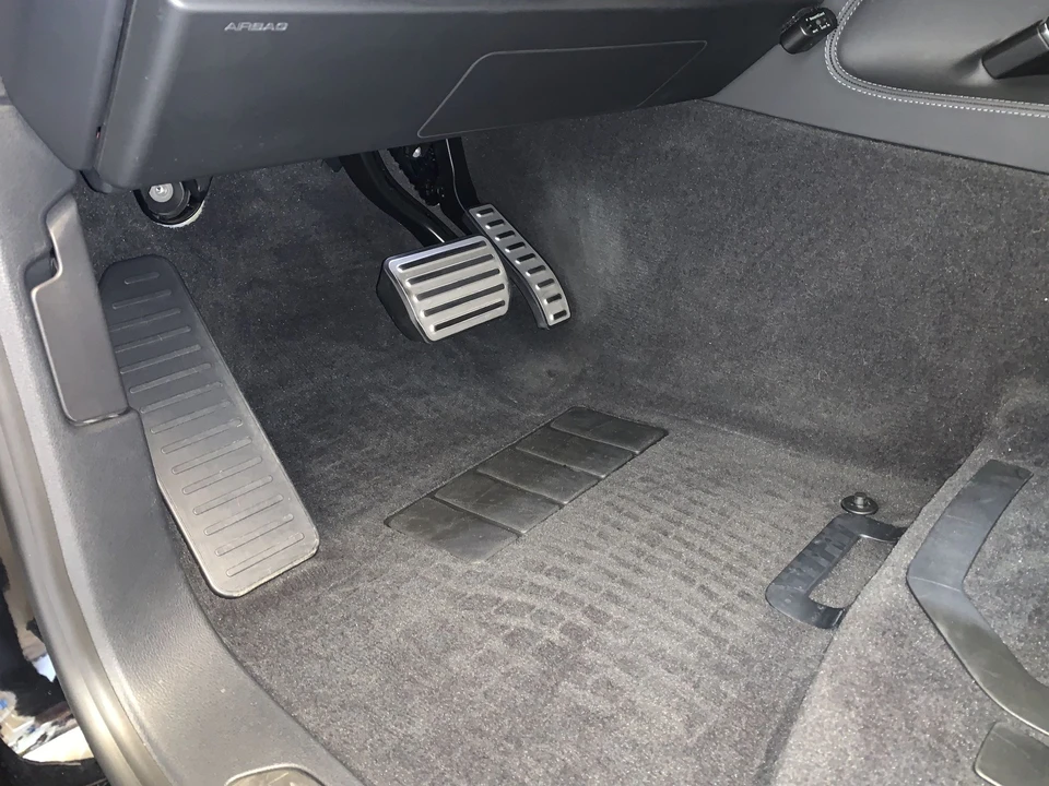 2016 Porsche 958 Cayenne GTS - Image 10 of 21