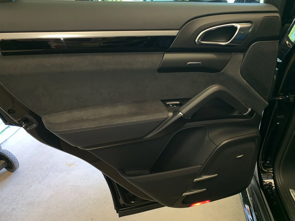 2016 Porsche 958 Cayenne GTS - Image 11 of 21