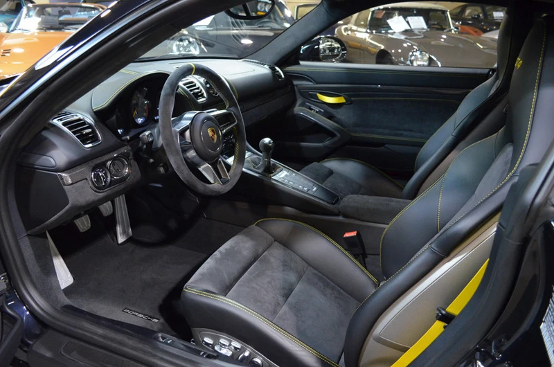 2016 Porsche 981 Cayman GT4 - Image 8 of 10