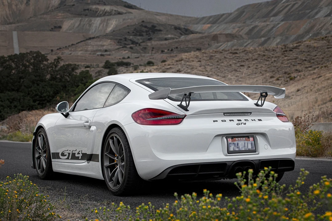 2016 Porsche 981 Cayman GT4 - Image 7 of 10