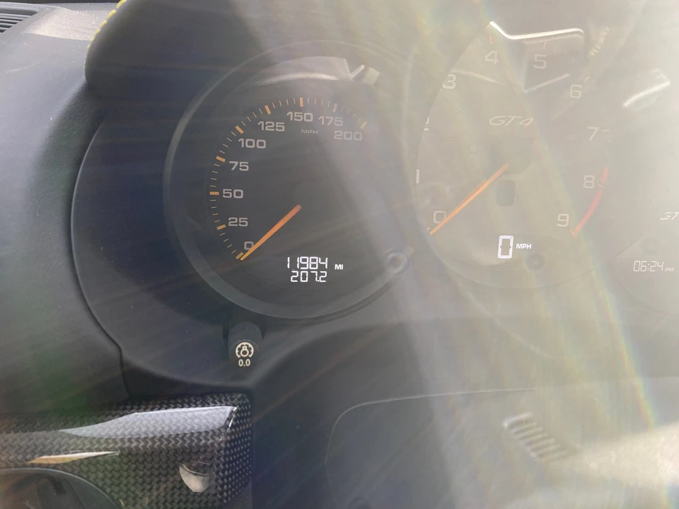 2016 Porsche 981 Cayman GT4 - Image 10 of 14