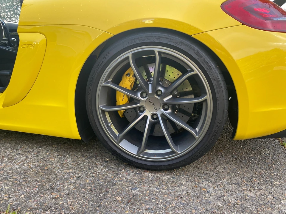 2016 Porsche 981 Cayman GT4 - Image 5 of 14