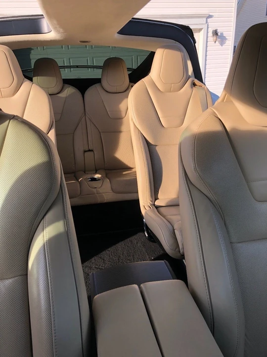 2016 Tesla Model X - Image 11 of 11