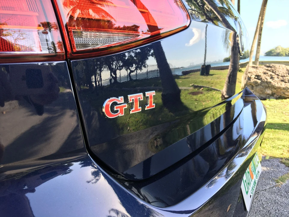 2016 Volkswagen GTI Mk7 - Image 8 of 18