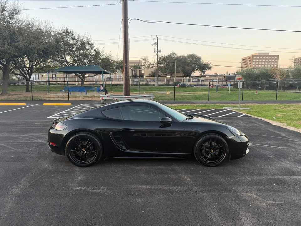 2017 Porsche 718 Cayman - Image 7 of 22