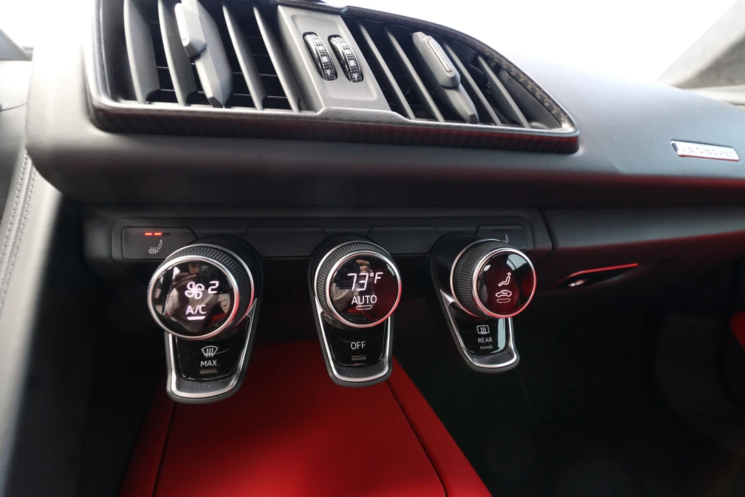 2017 Audi 4S R8 - Image 8 of 11