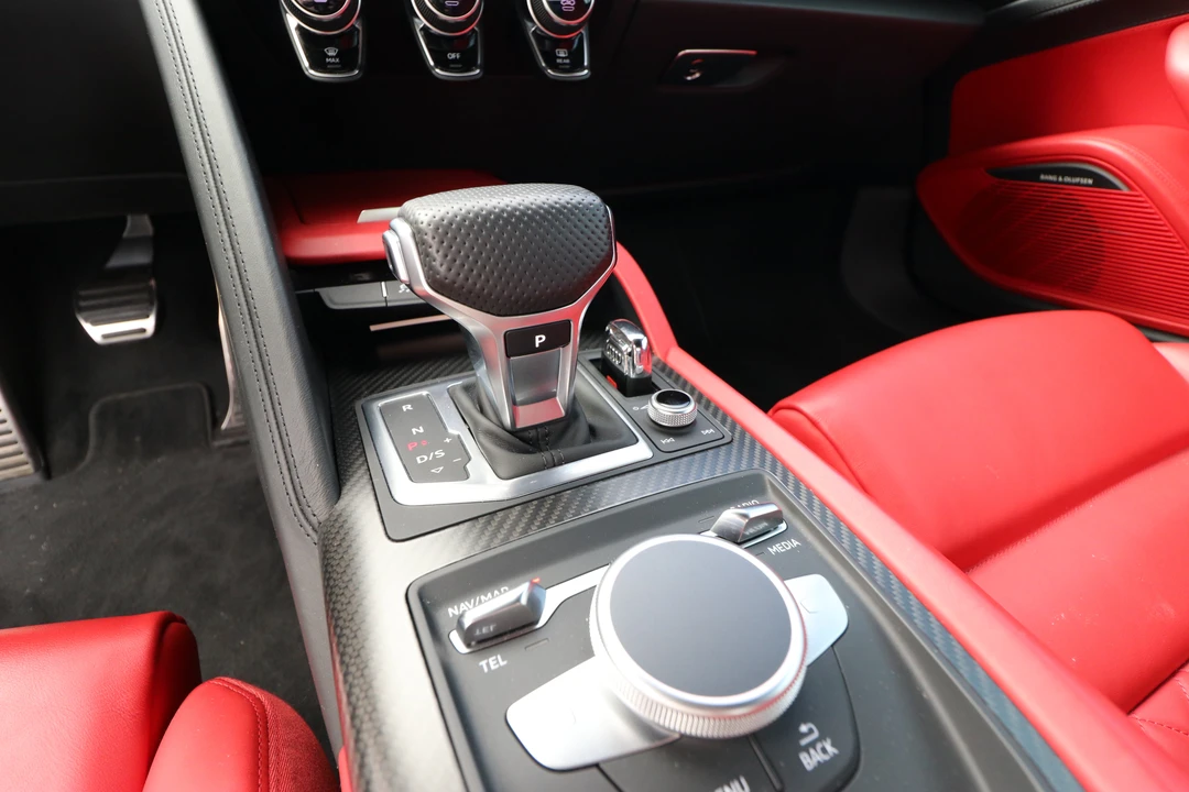 2017 Audi 4S R8 - Image 7 of 11