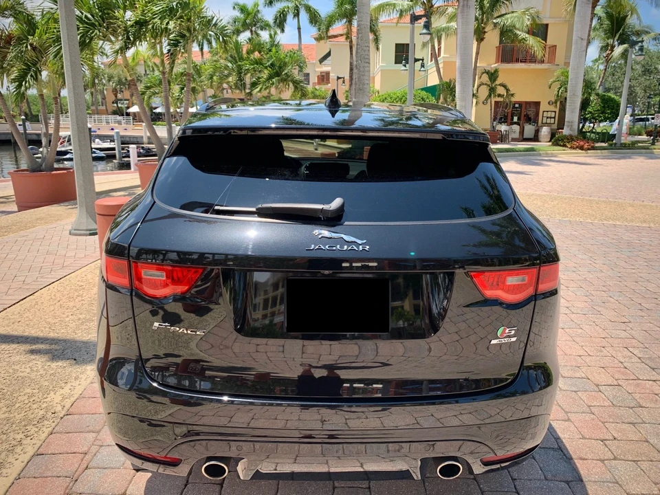2017 Jaguar F-Pace - Image 6 of 8