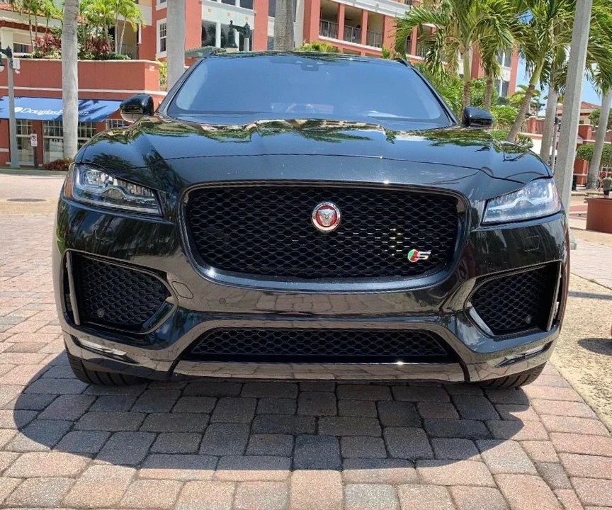 2017 Jaguar F-Pace - Image 5 of 8
