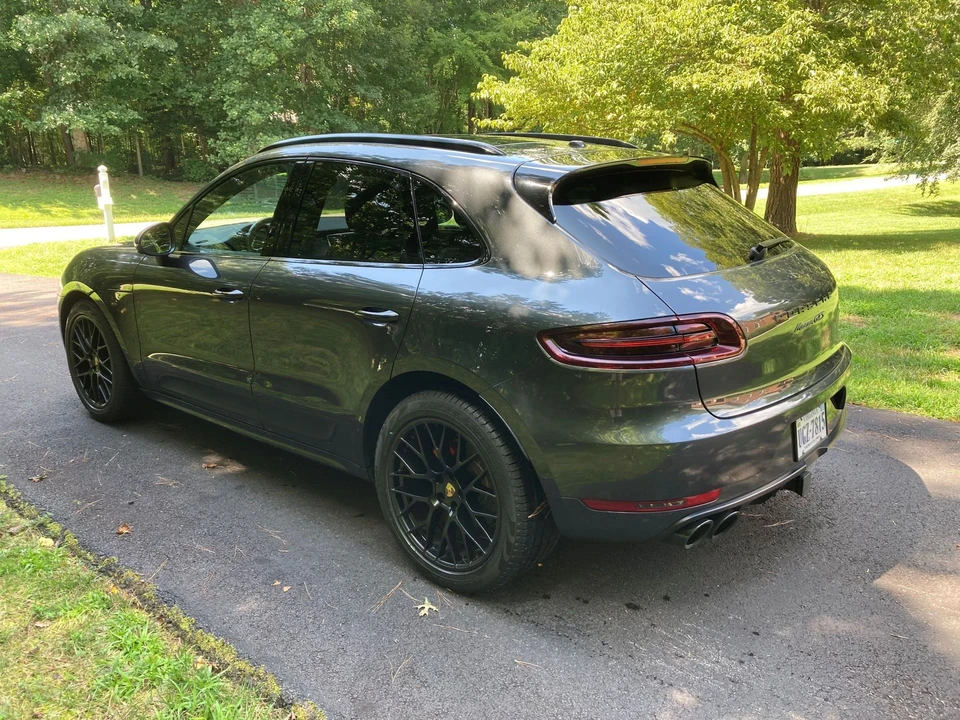 2017 Porsche Macan GTS - Image 2 of 8