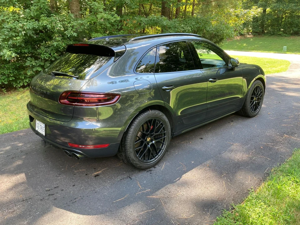 2017 Porsche Macan GTS - Image 3 of 8