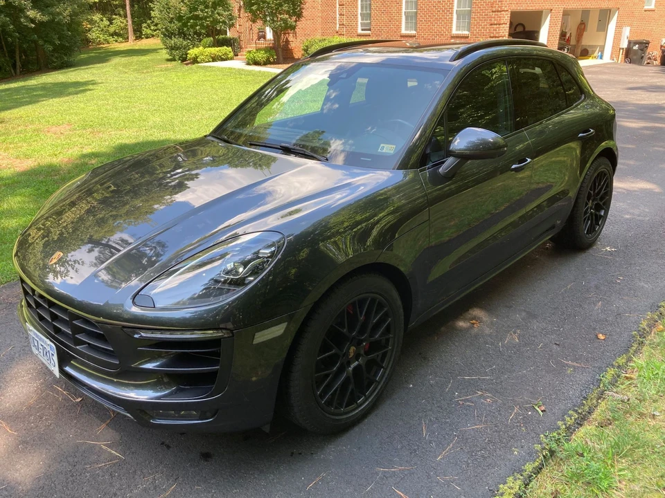 2017 Porsche Macan GTS - Image 4 of 8