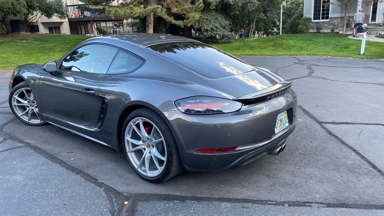 2017 Porsche 718 Cayman S - Image 6 of 7