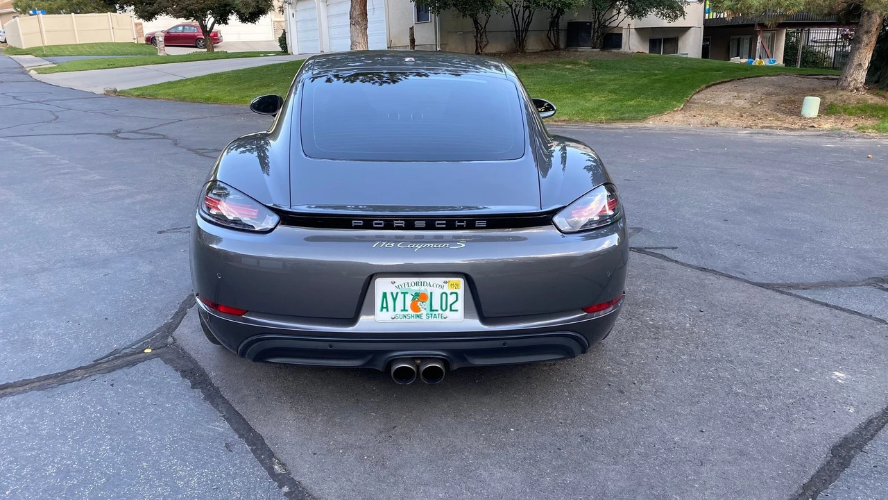 2017 Porsche 718 Cayman S - Image 5 of 7