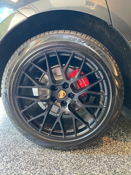 Porsche Macan GTS - Image 11 of 14